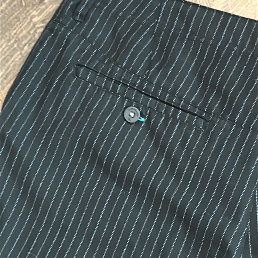 Quiksilver Shorts Mens Size 36 Pockets‎ Black Pinstripe Back Details Embroidered - Picture 7 of 7